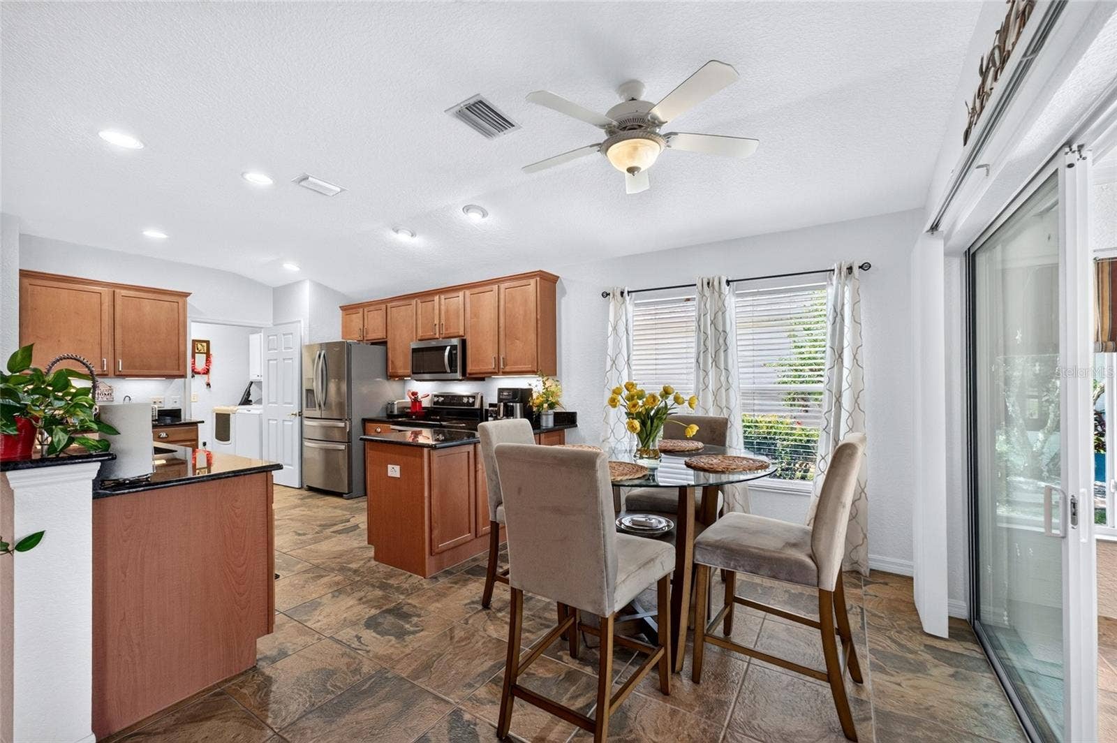 13136 SE 86TH CIRCLE, Summerfield, FL 34491 Dining Area