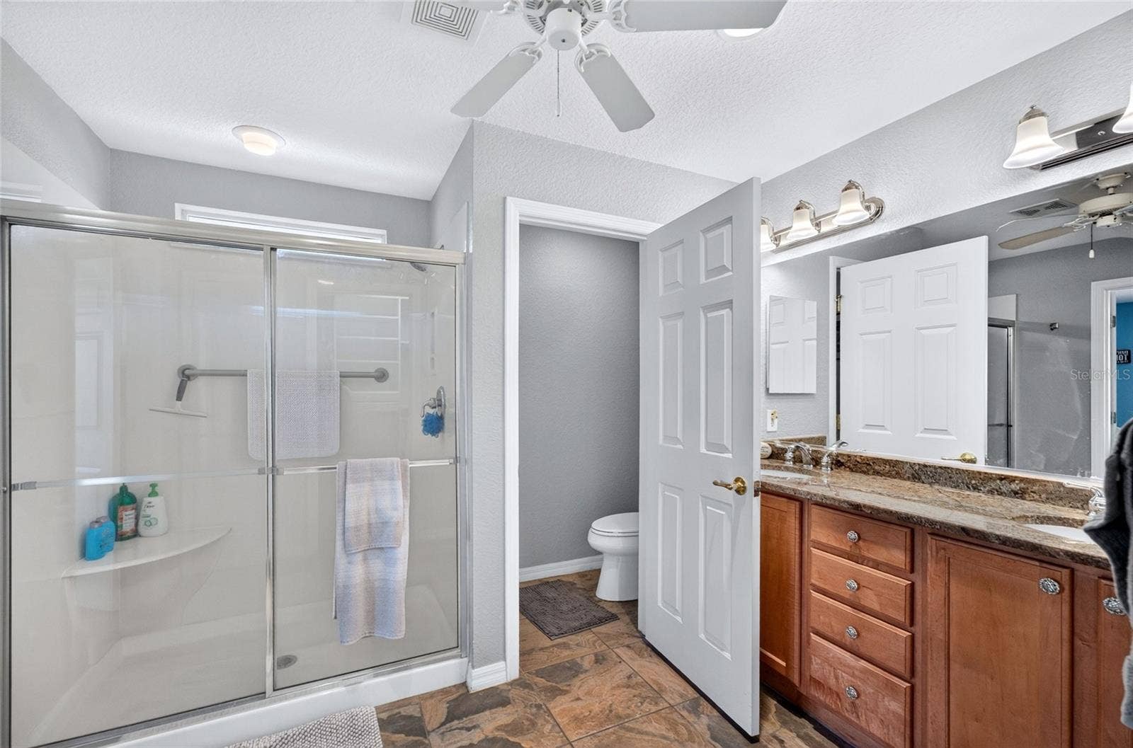 13136 SE 86TH CIRCLE, Summerfield, FL 34491 Guest Bathroom