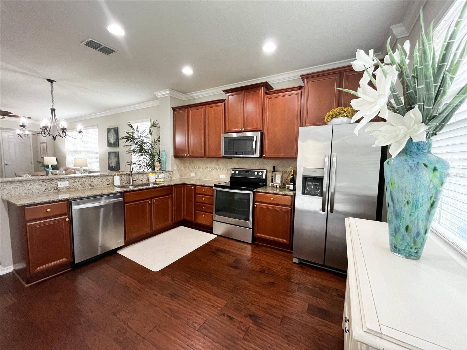 30348 LIPIZZAN TERRACE, Mount Dora, FL 32757 Kitchen