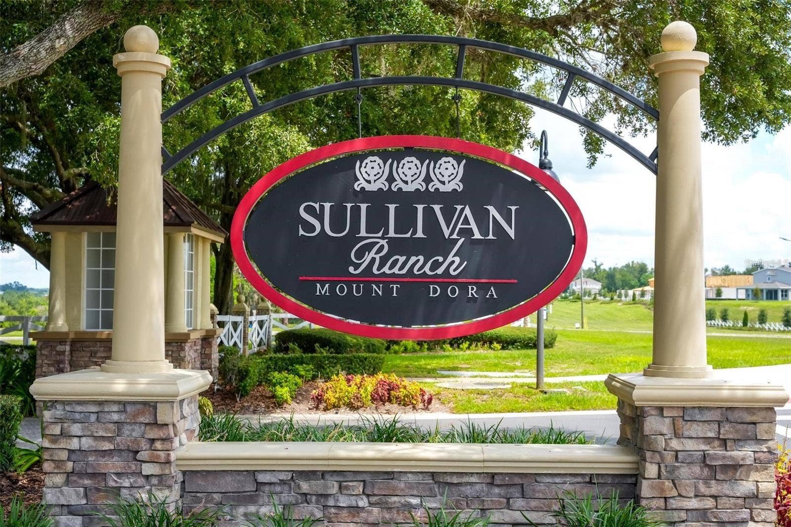 30348 LIPIZZAN TERRACE, Mount Dora, FL 32757 Community Entrance
