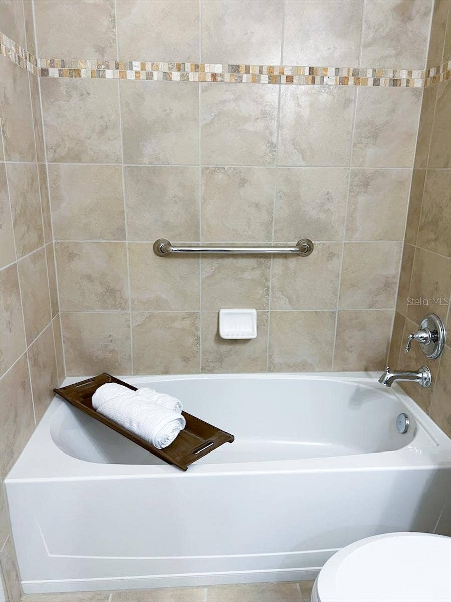 30348 LIPIZZAN TERRACE, Mount Dora, FL 32757 Bath 2