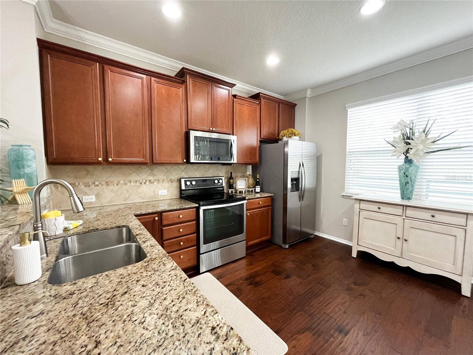 30348 LIPIZZAN TERRACE, Mount Dora, FL 32757 Kitchen