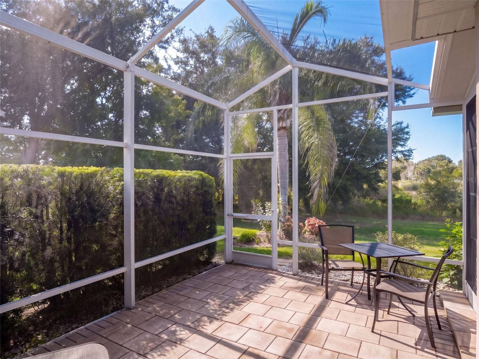 21411 ROYAL TROON DRIVE, Leesburg, FL 34748 Pavers and privacy