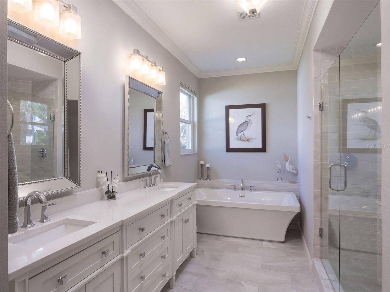 21411 ROYAL TROON DRIVE, Leesburg, FL 34748 Arguable, the prettiest ensuite bathroom in Royal Highlands