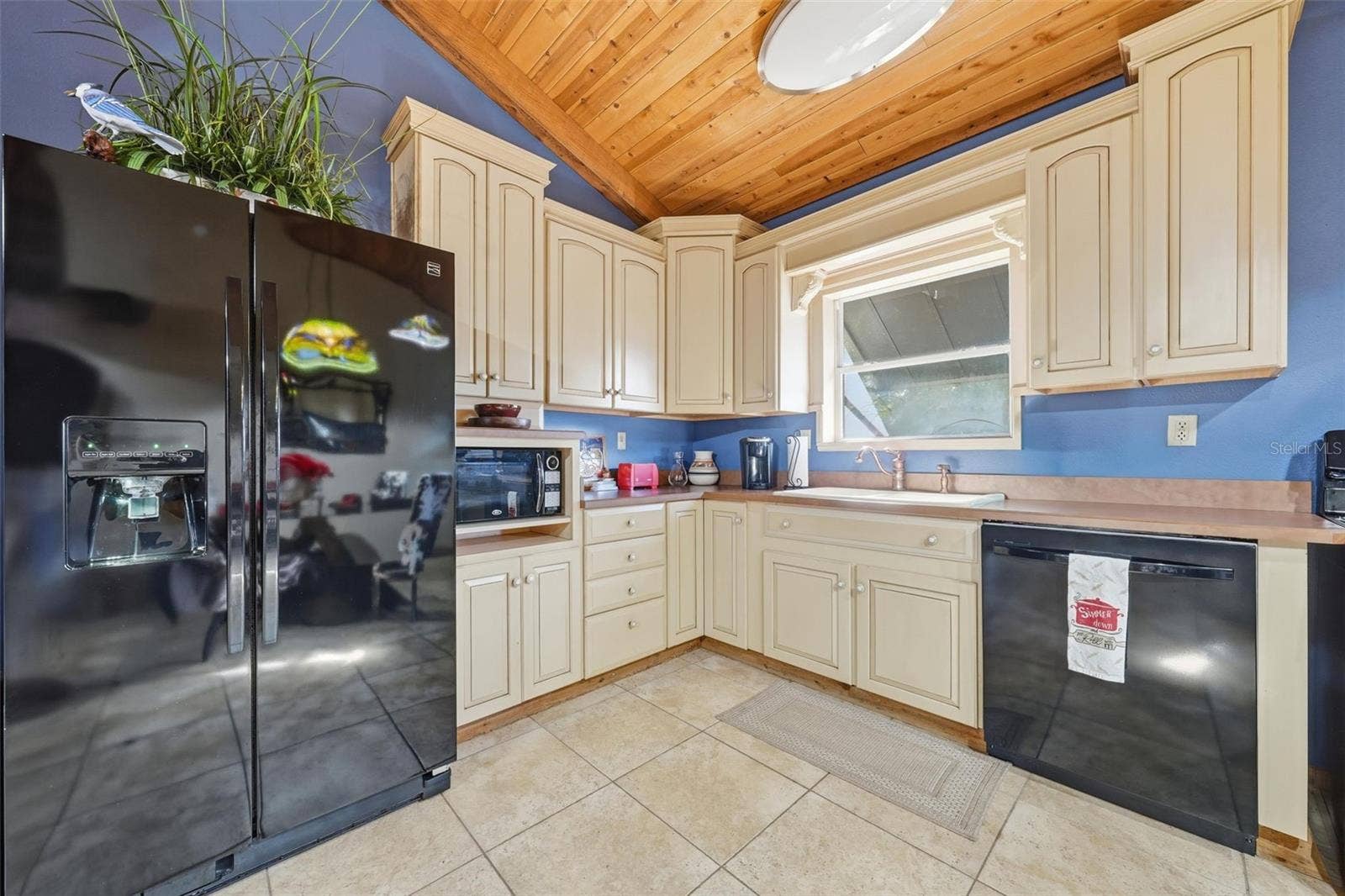 15211 VINOLA PLACE, Montverde, FL 34756 Guest house kitchen