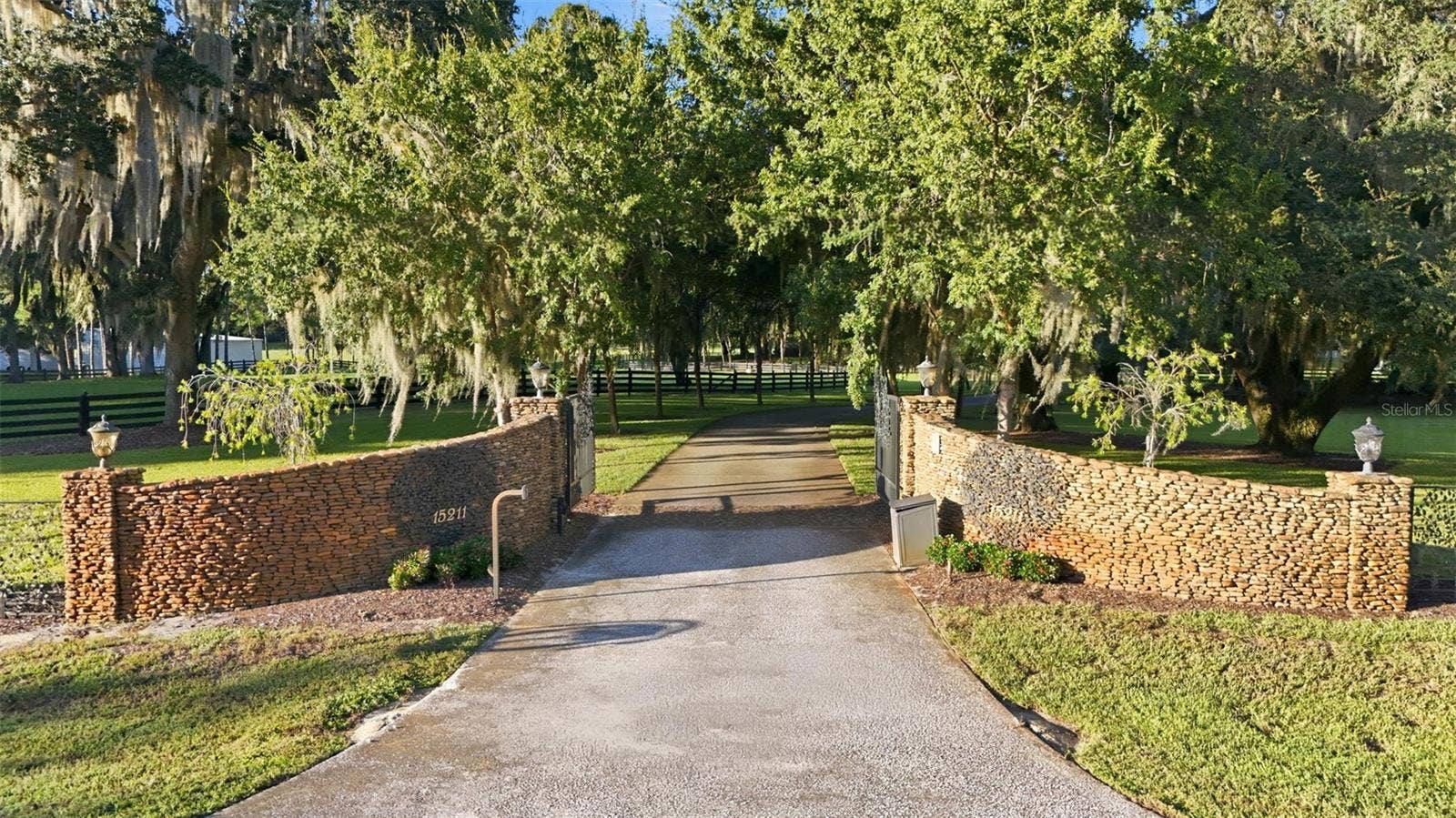 15211 VINOLA PLACE, Montverde, FL 34756 gated entry