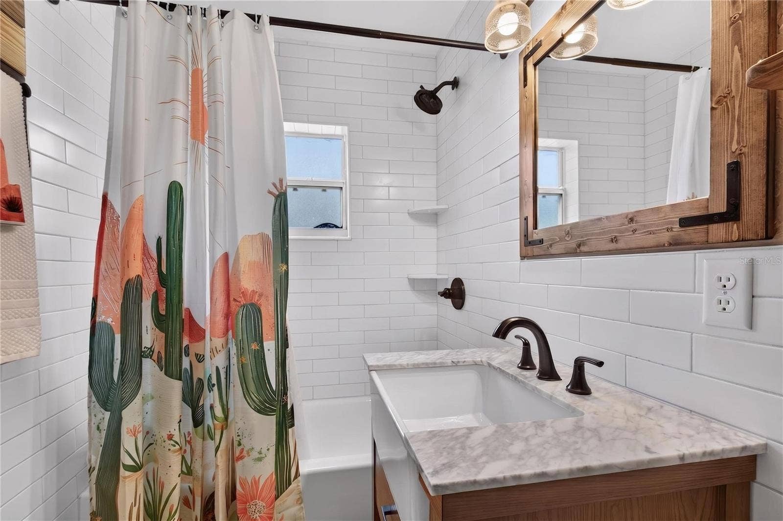 5275 MOUNT PLYMOUTH RD, Apopka, FL 32712 Bath 1