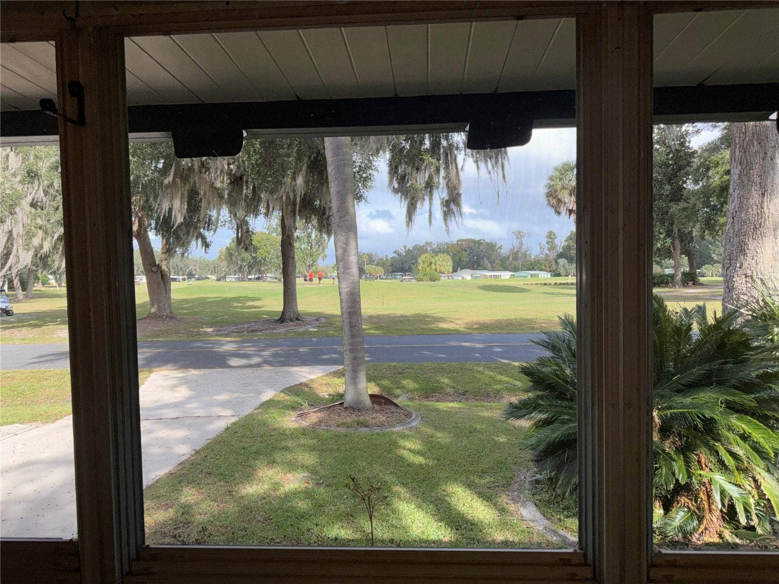 38 N BOBWHITE ROAD, Wildwood, FL 34785 Lanai View to 6TH Green