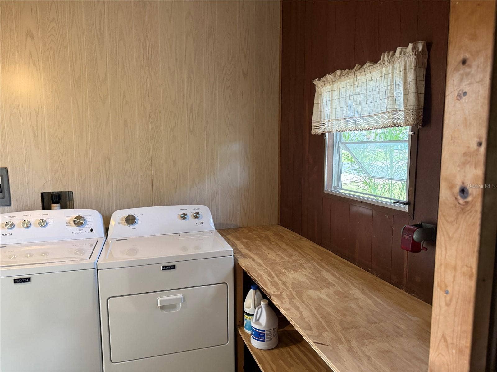 38 N BOBWHITE ROAD, Wildwood, FL 34785 Laundry Area 1