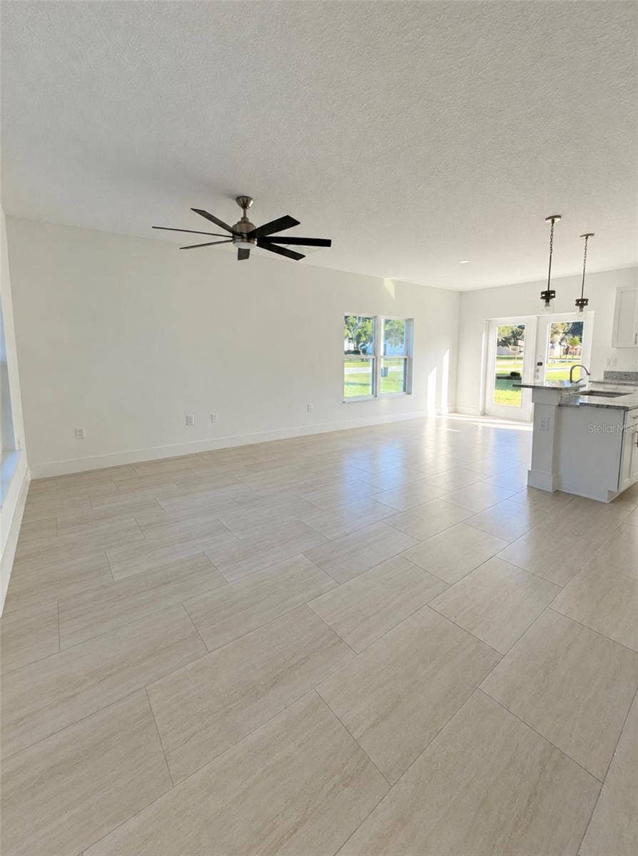 1336 DEAN AVE, Eustis, FL 32726