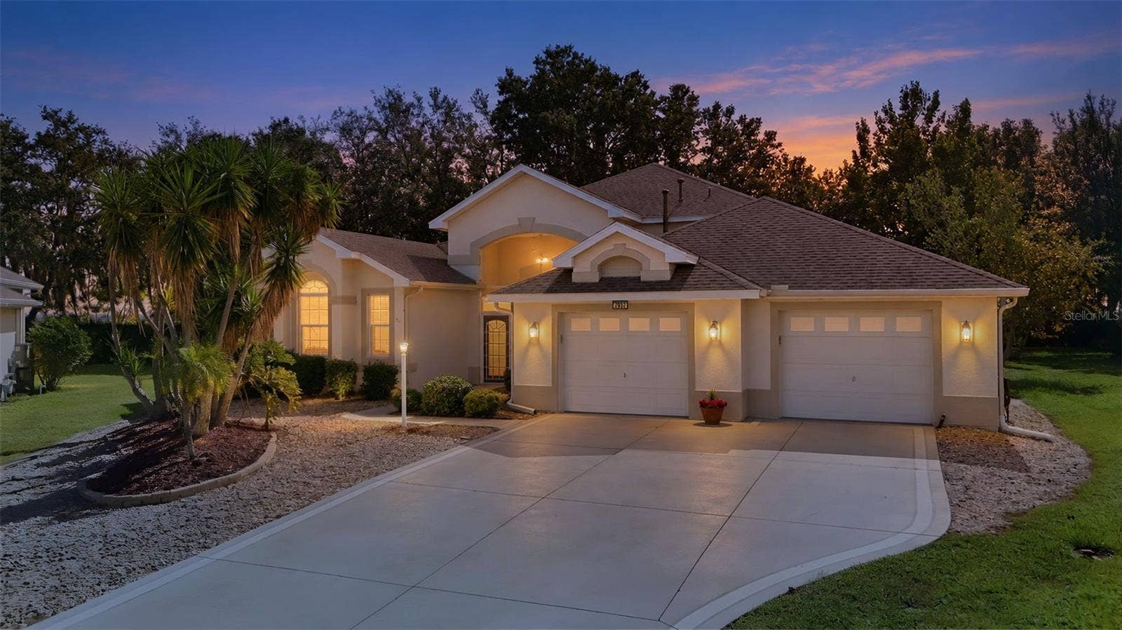 2852 CAPE HORN COURT, Tavares, FL 32778