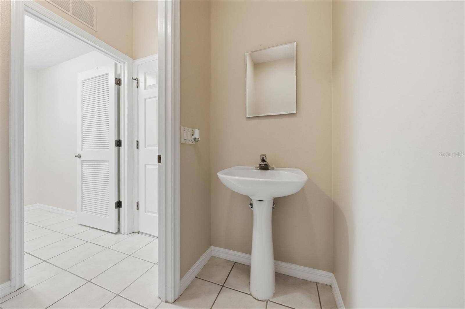 2852 CAPE HORN COURT, Tavares, FL 32778