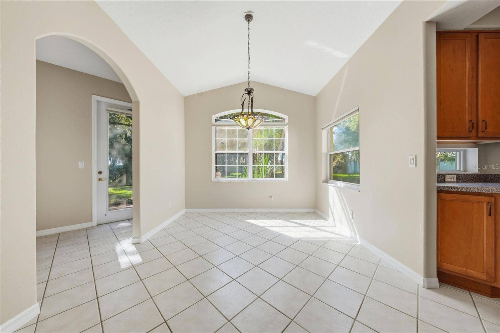 2852 CAPE HORN COURT, Tavares, FL 32778