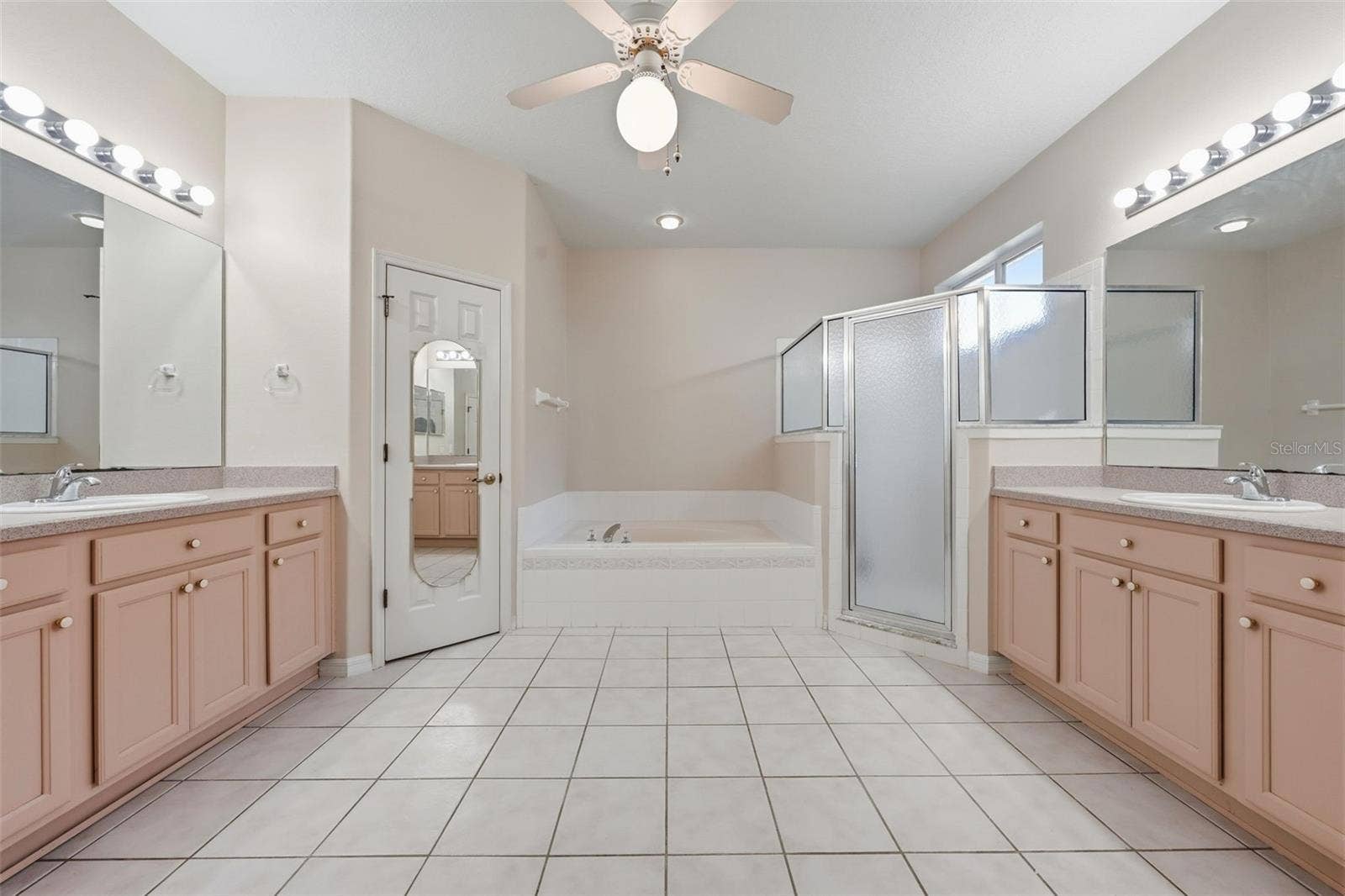 2852 CAPE HORN COURT, Tavares, FL 32778