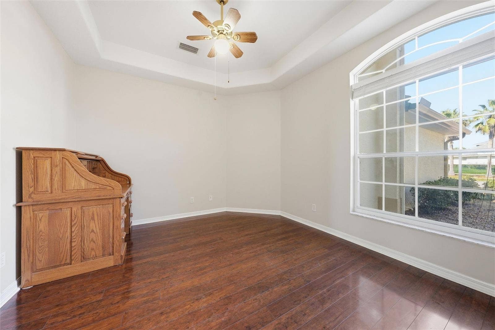 2852 CAPE HORN COURT, Tavares, FL 32778