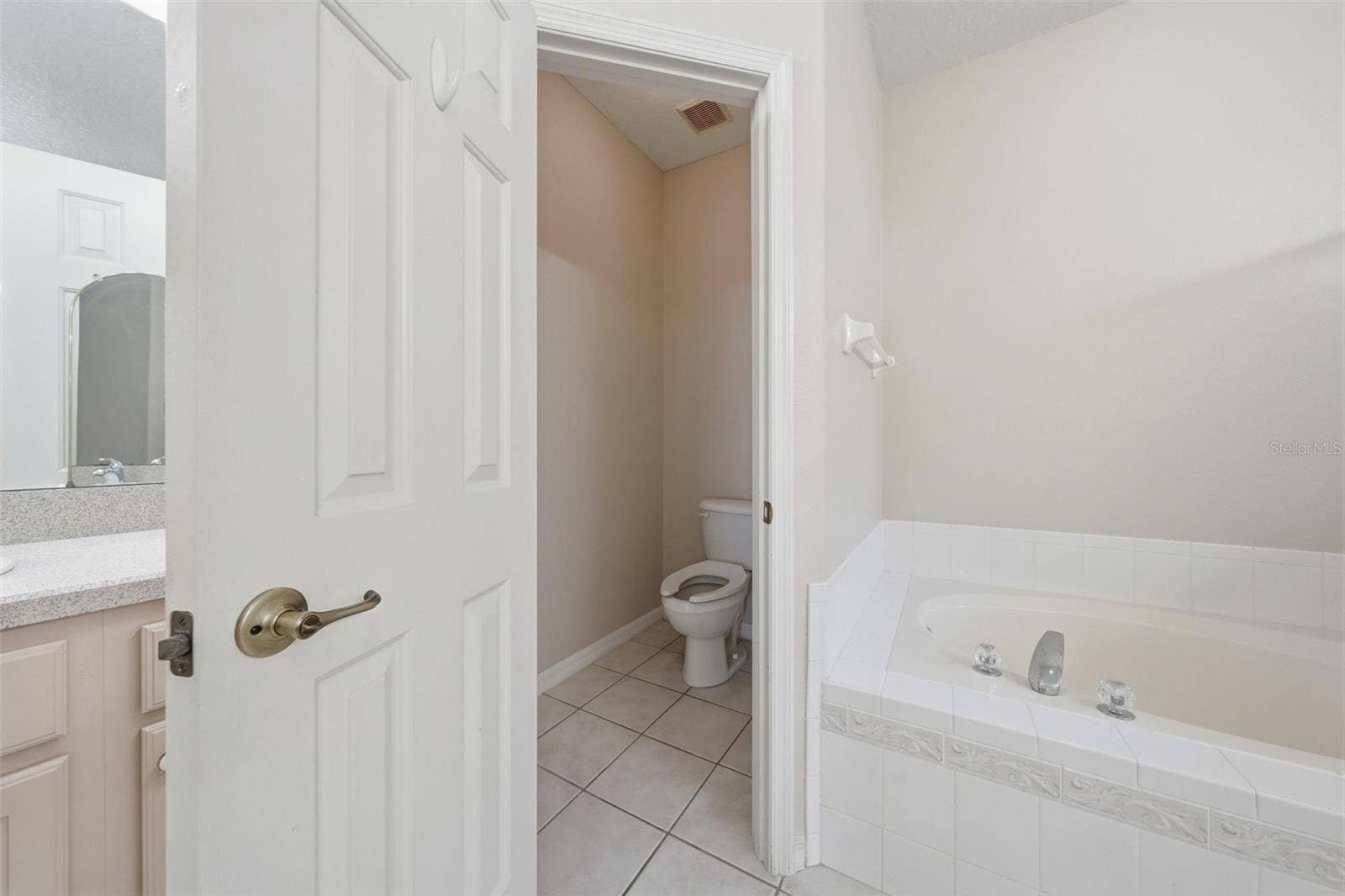 2852 CAPE HORN COURT, Tavares, FL 32778