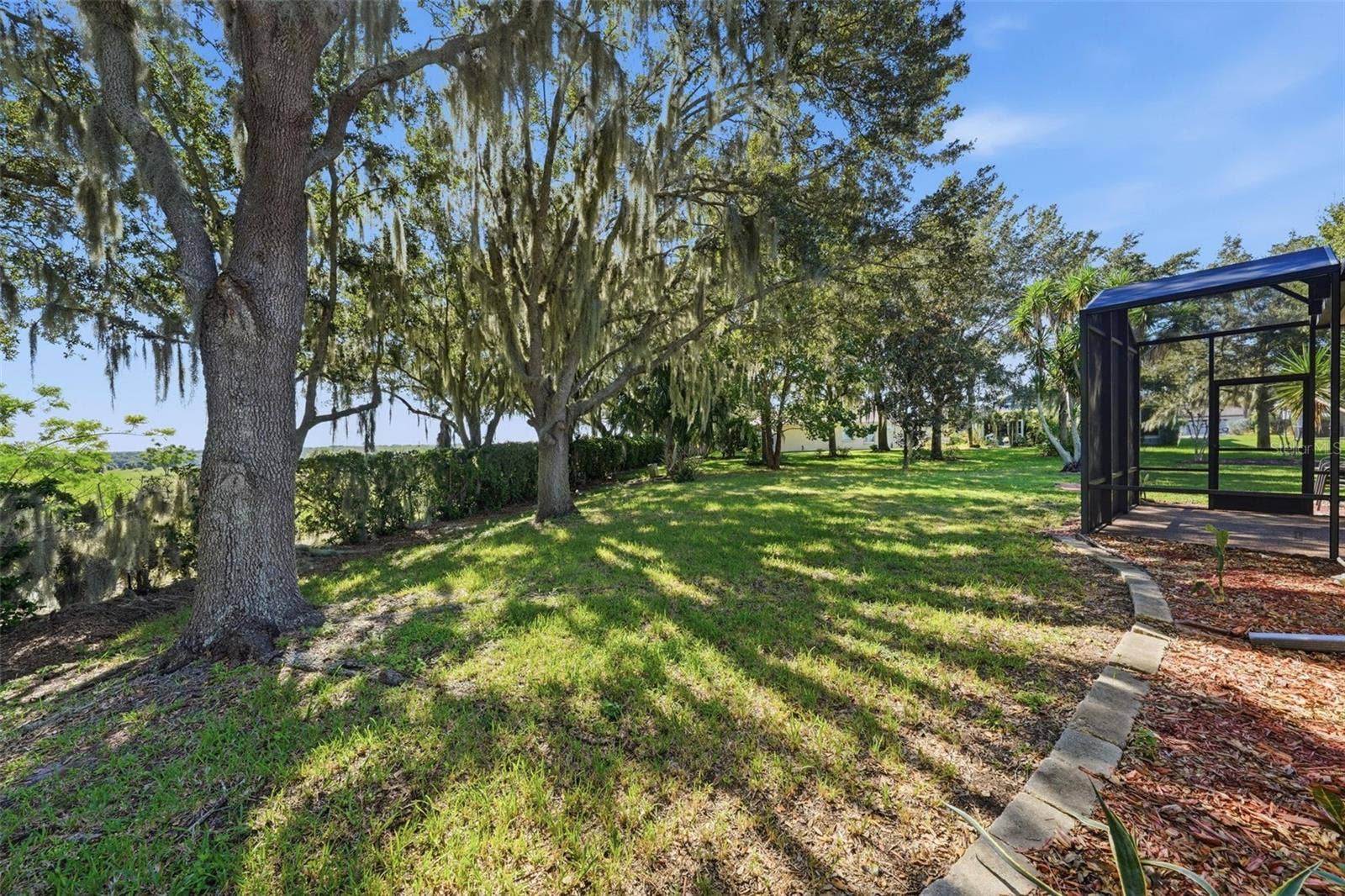 2852 CAPE HORN COURT, Tavares, FL 32778