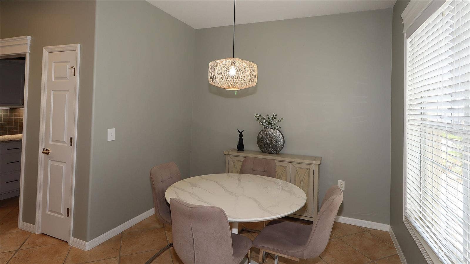 Breakfast Nook
