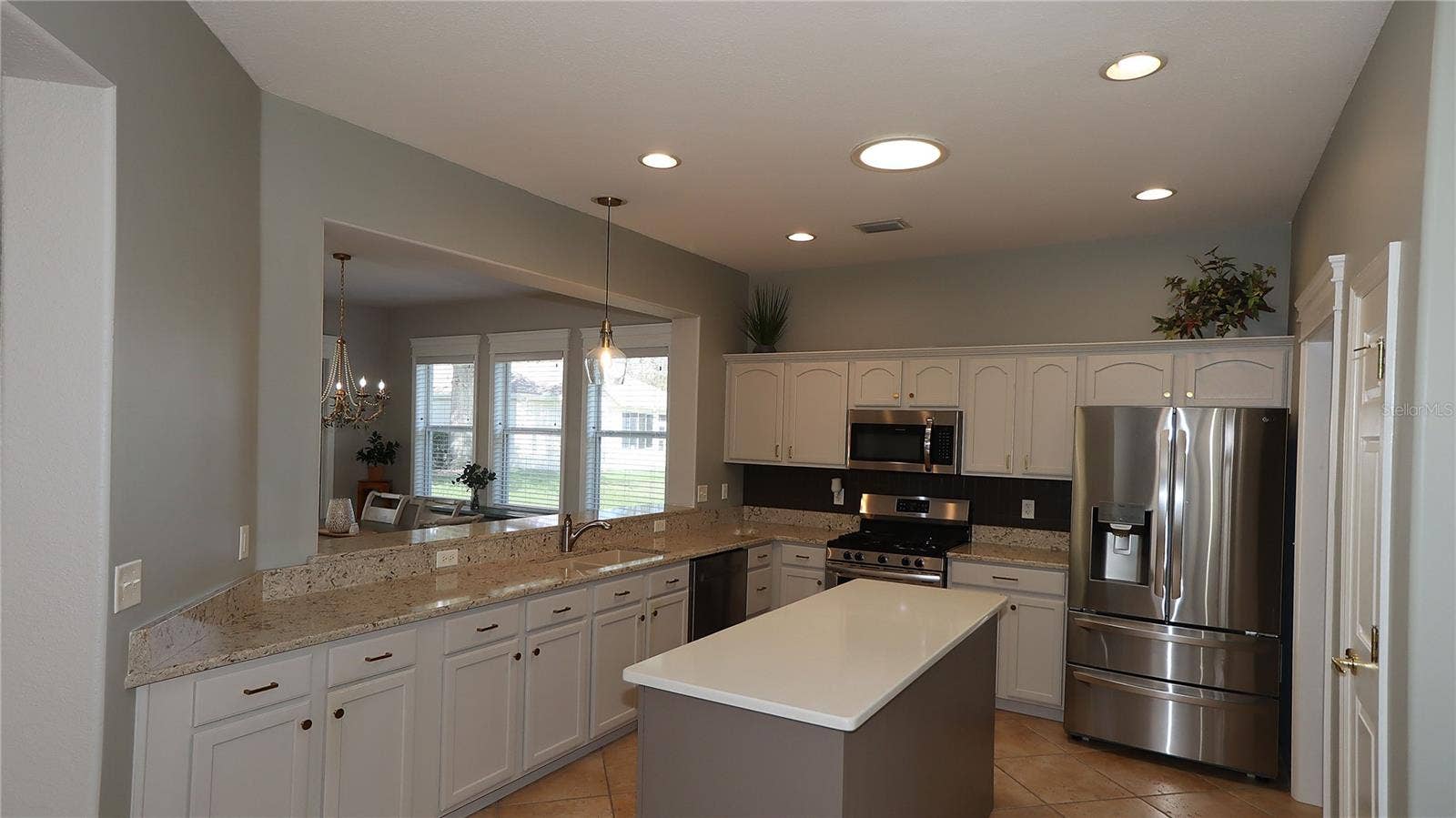 Center Island w/View into Formal Dining
