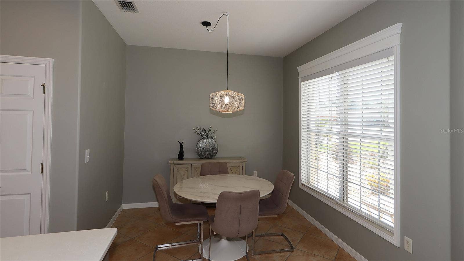 Breakfast Nook