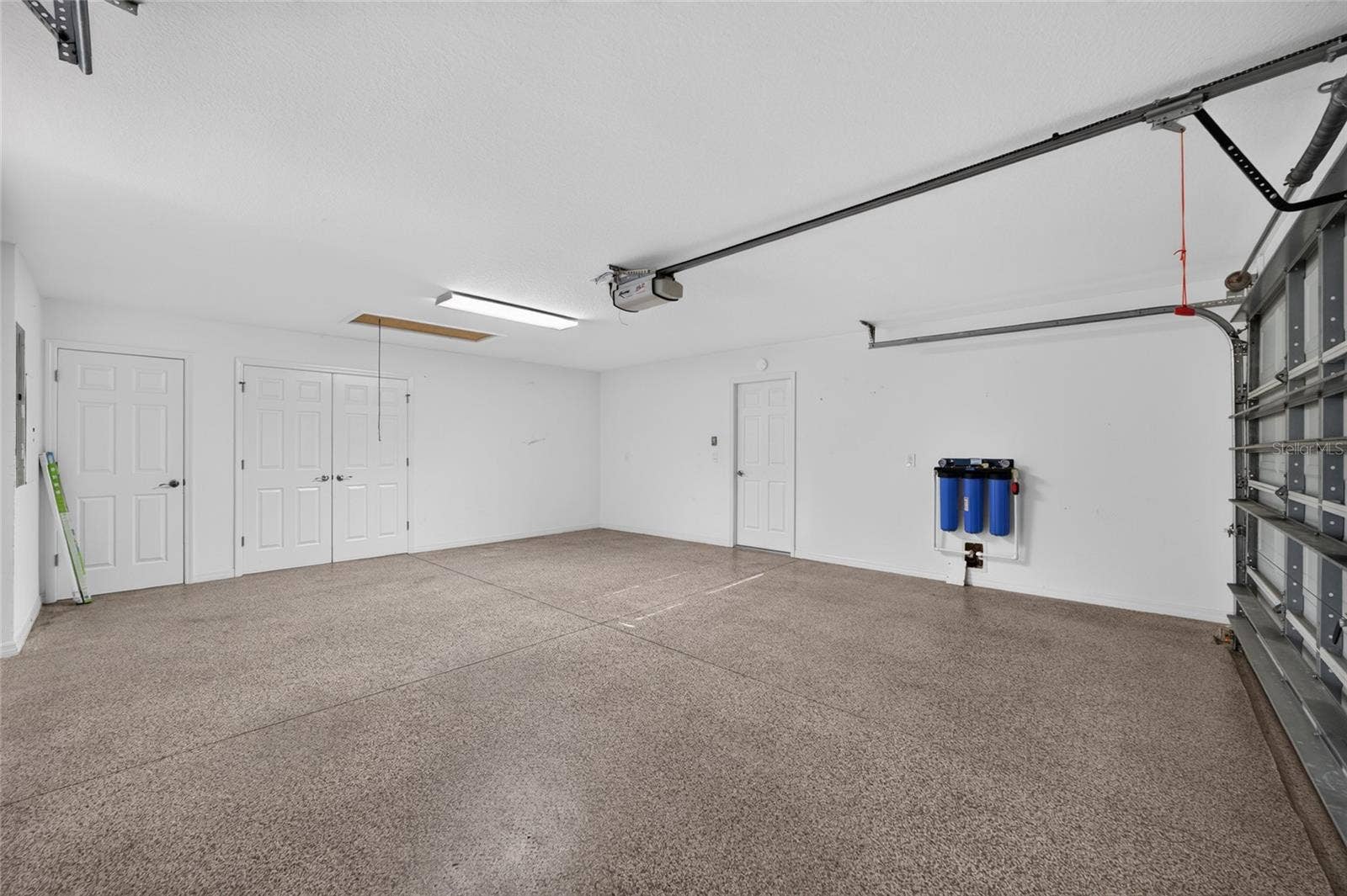 3552 WYNGATE PLACE, The Villages, FL 32163 Nova Water Filtration System & Pull-down attic stairs
