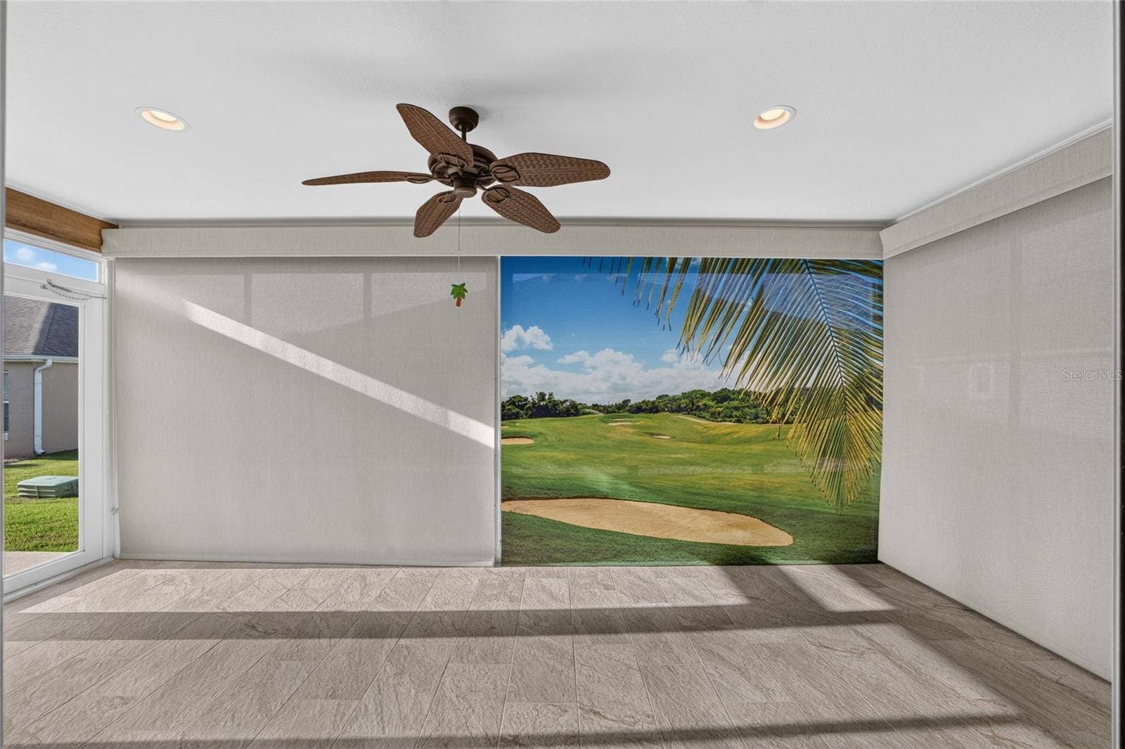 3552 WYNGATE PLACE, The Villages, FL 32163 Glass Enclosed Florida Room with Custom Shades