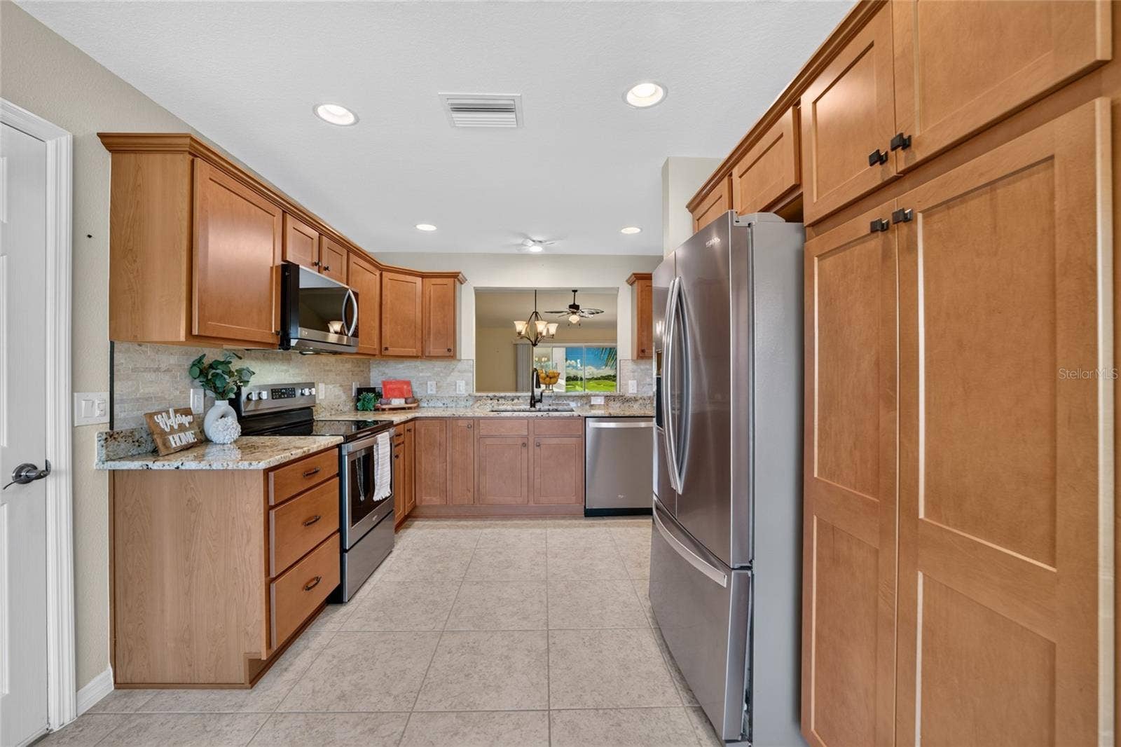 3552 WYNGATE PLACE, The Villages, FL 32163 GRANITE Countertops