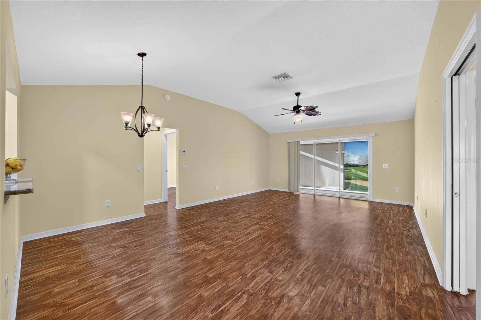 3552 WYNGATE PLACE, The Villages, FL 32163 Dining Room/Living Room