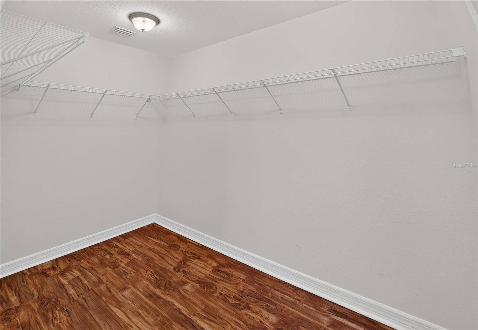 3552 WYNGATE PLACE, The Villages, FL 32163 Spacious primary walk-in closet