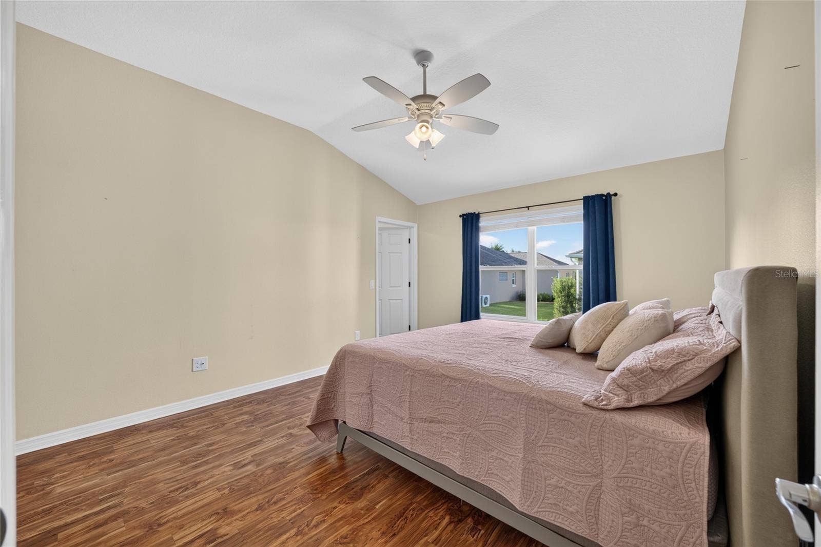 3552 WYNGATE PLACE, The Villages, FL 32163 Windows to backyard