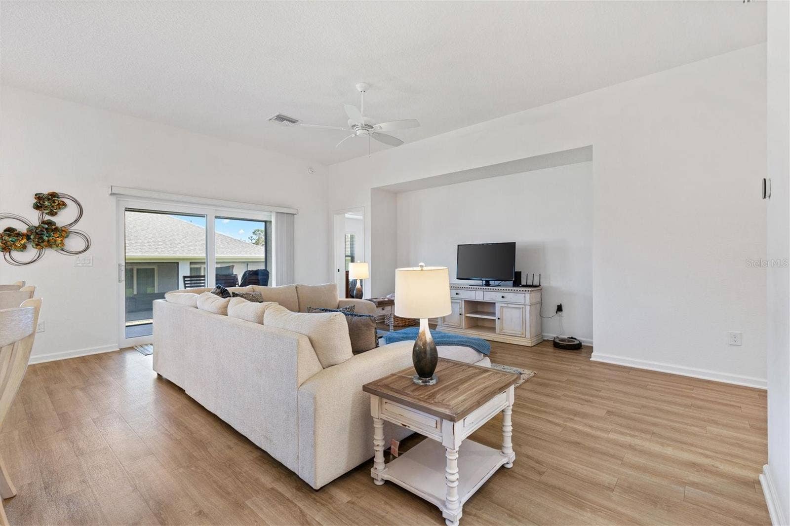 1613 MCLUCAS LANE, The Villages, FL 34762 1613 MCLUCAS LANE, The Villages, FL 34762