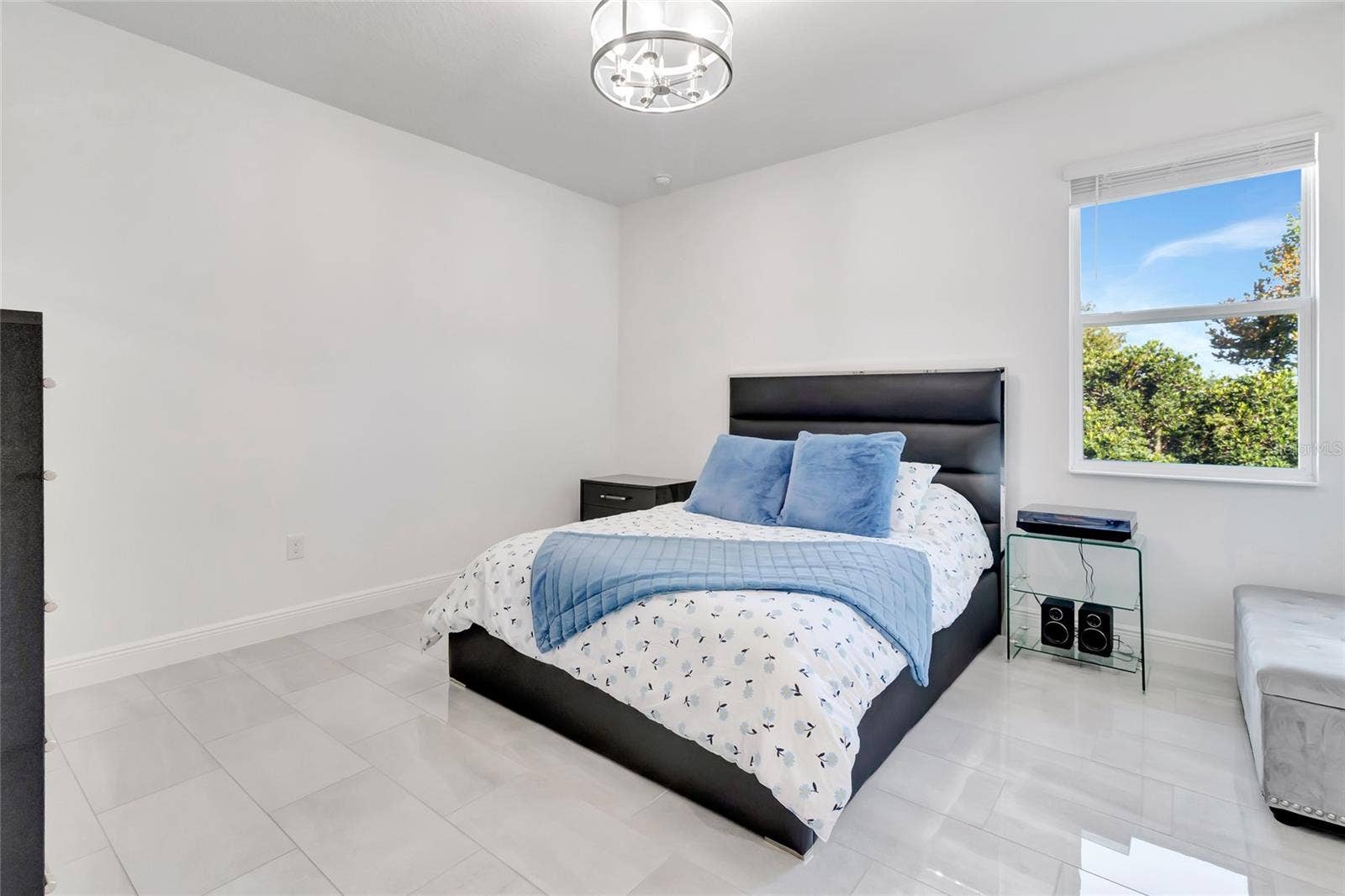 11906 HERON COVE, Clermont, FL 34711 2nd bedroom with jack and Jill bathroom