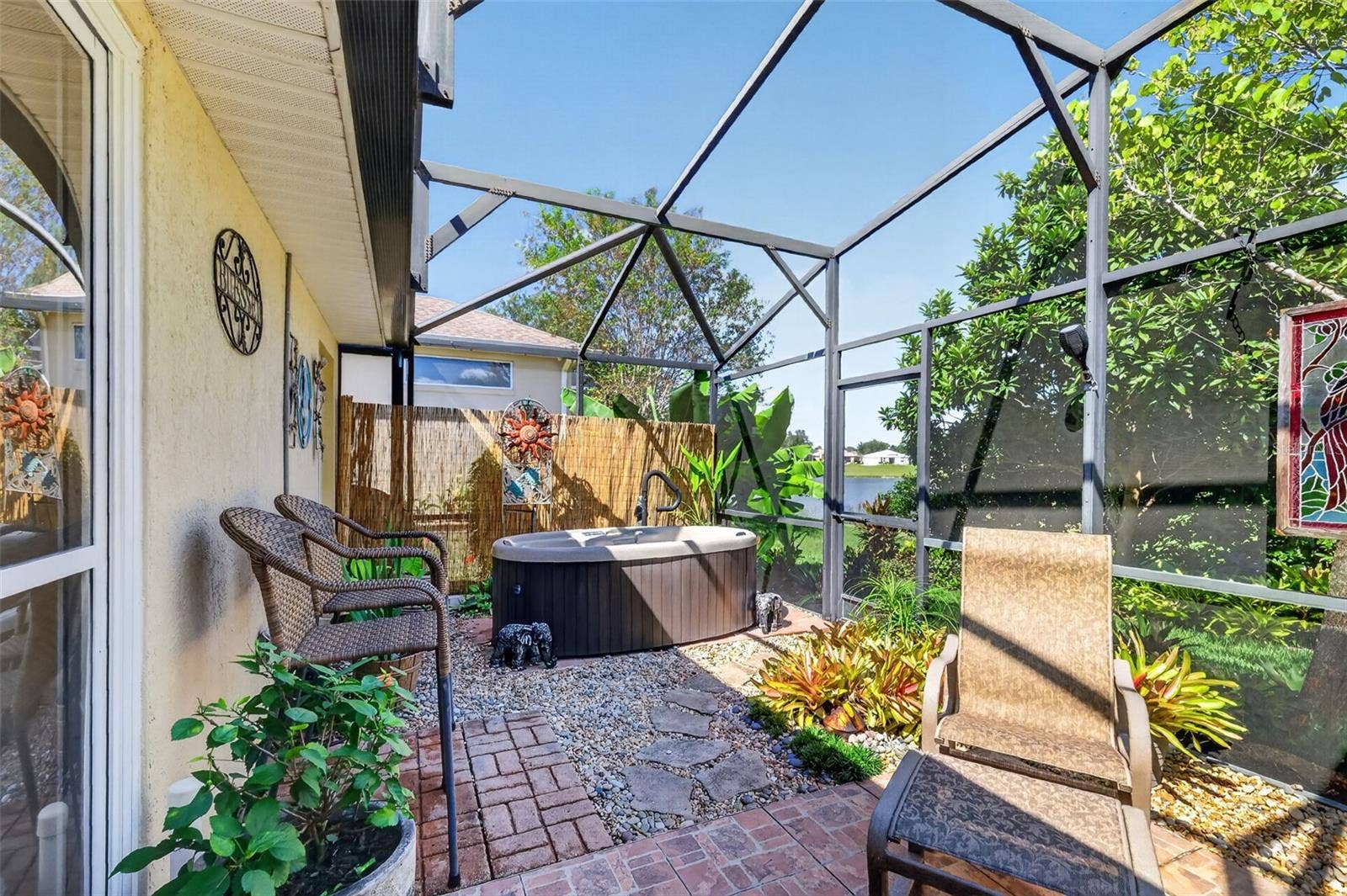 6121 HUNTERS RIDGE AVENUE, Leesburg, FL 34748 Hot Tub with Water Views!