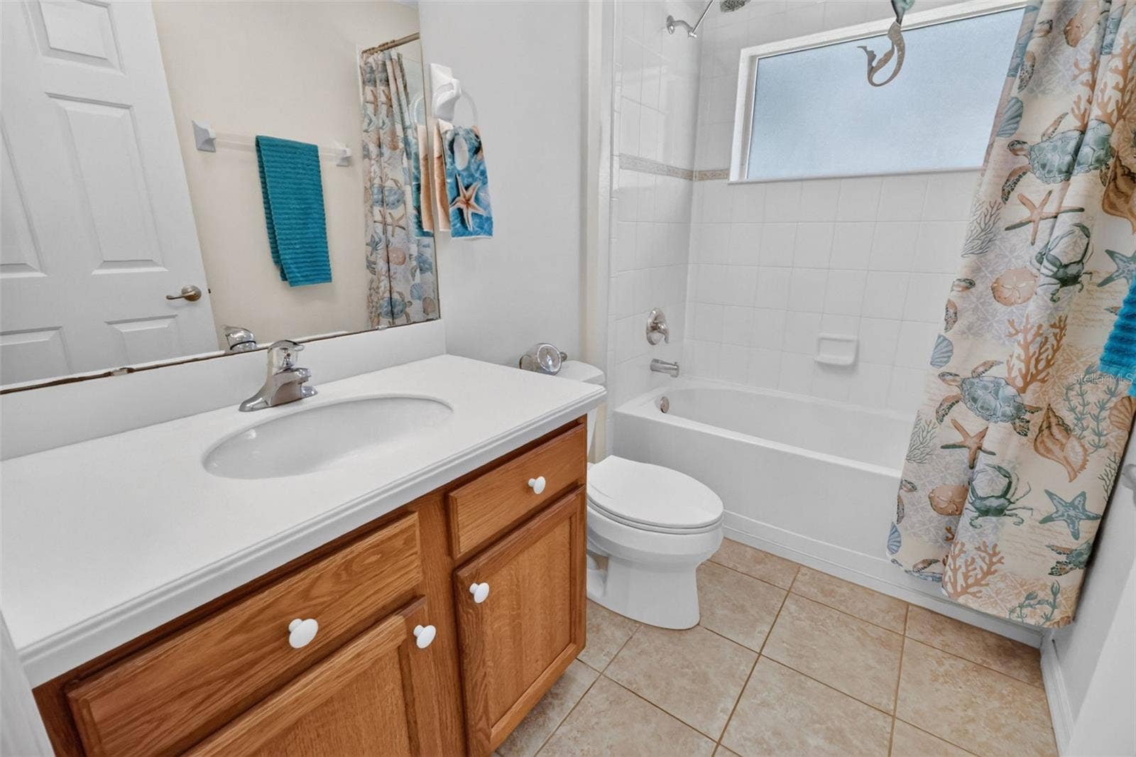 6121 HUNTERS RIDGE AVENUE, Leesburg, FL 34748 Second Bathroom