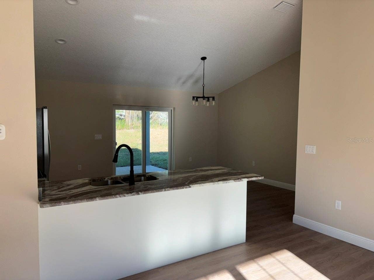 8122 N GALENA AVENUE, Dunnellon, FL 34434