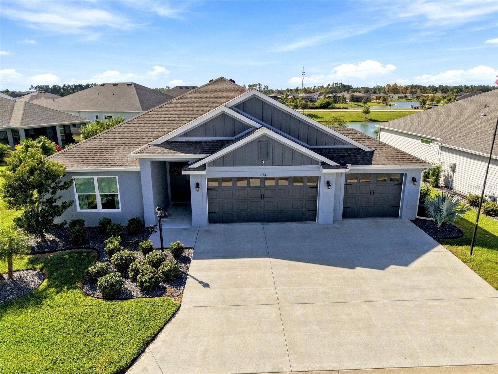 614 LAKE CREEK CIRCLE, The Villages, FL 34762 Front
