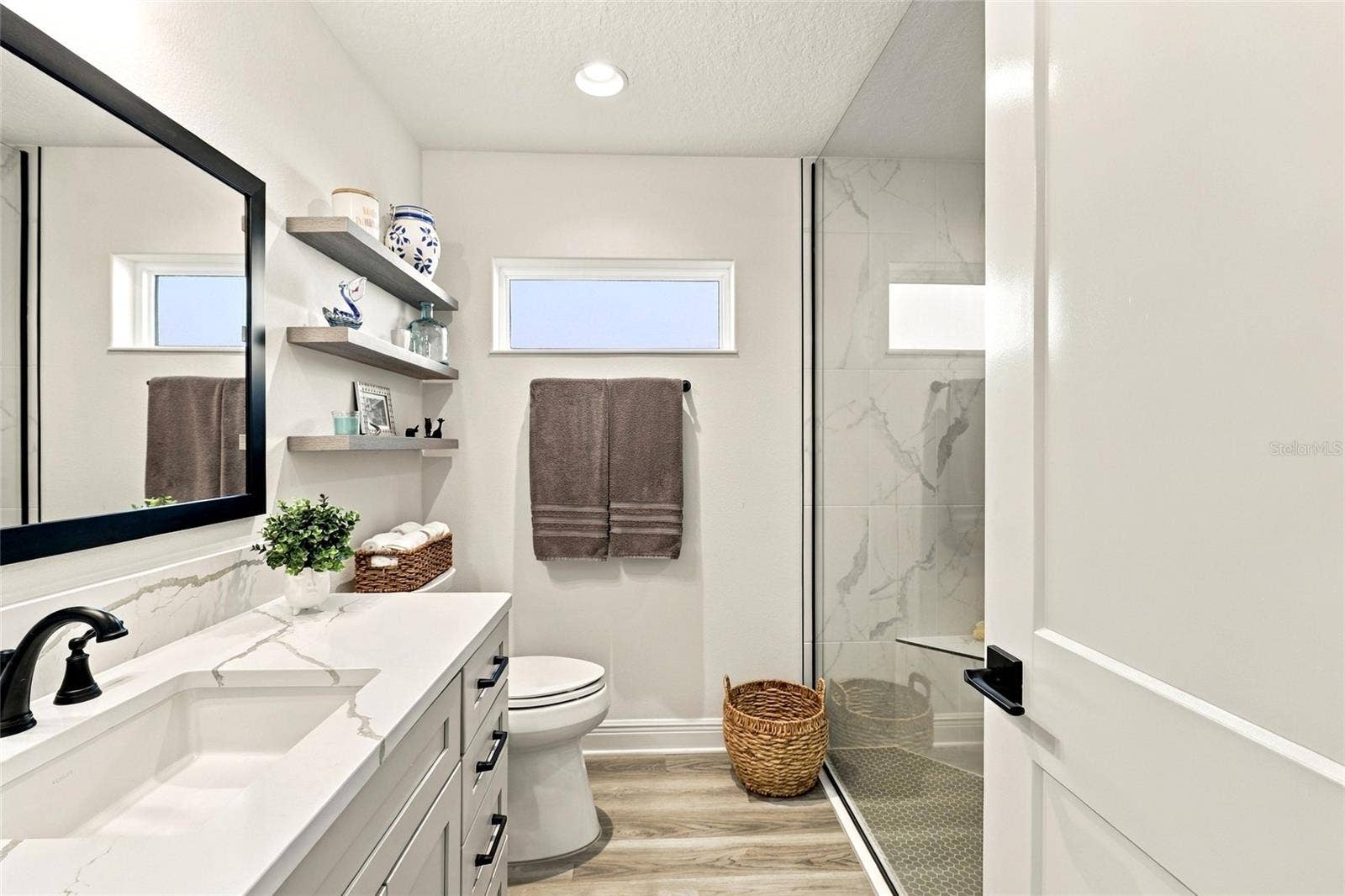 614 LAKE CREEK CIRCLE, The Villages, FL 34762 3rd Bathroom