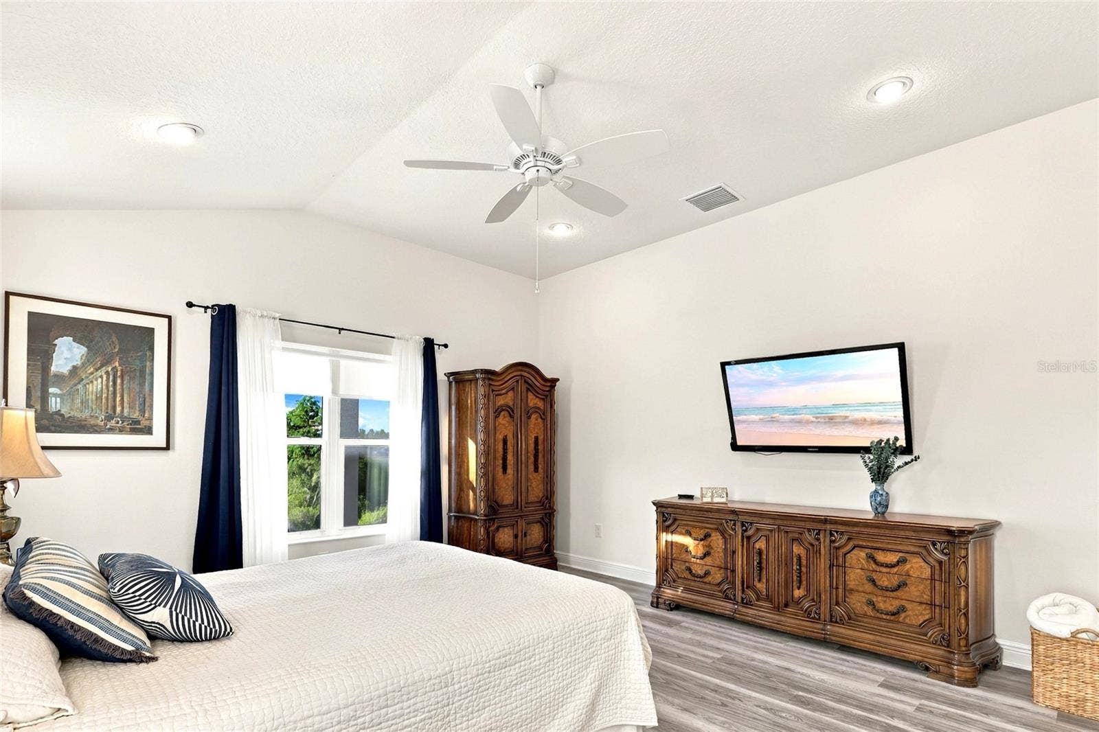 614 LAKE CREEK CIRCLE, The Villages, FL 34762 Primary Bedroom - Has view of pond from this angle