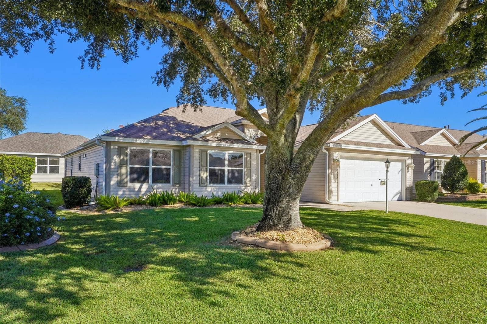 1897 CARYLE LANE, The Villages, FL 32162 1897 CARYLE LANE, The Villages, FL 32162
