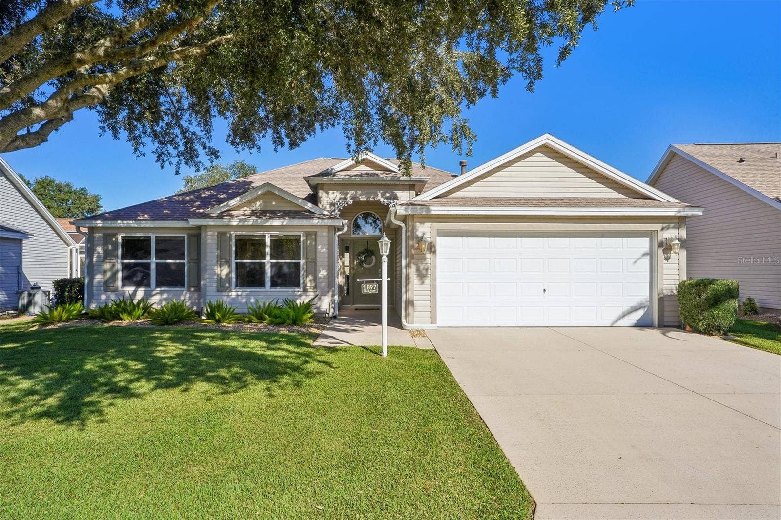 1897 CARYLE LANE, The Villages, FL 32162 1897 CARYLE LANE, The Villages, FL 32162