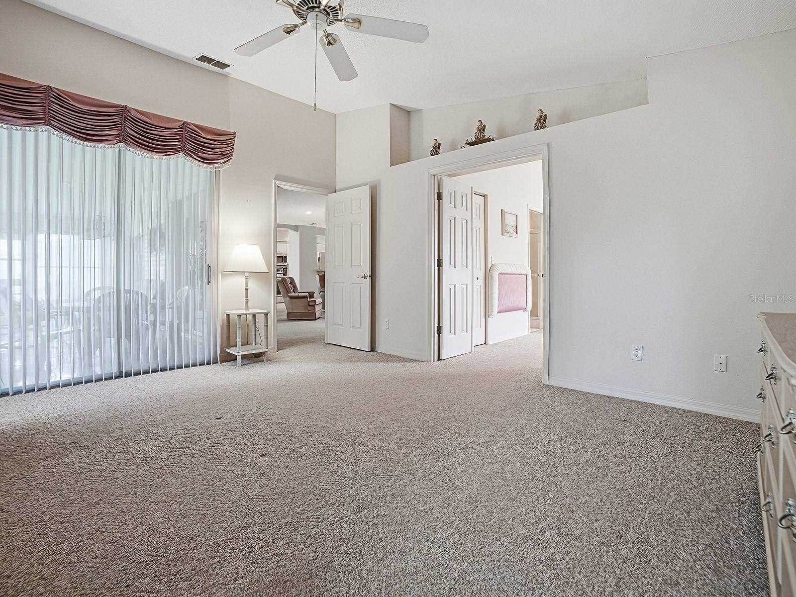 424 RANCHWOOD DRIVE, Leesburg, FL 34748 VIEW TO EN SUITE