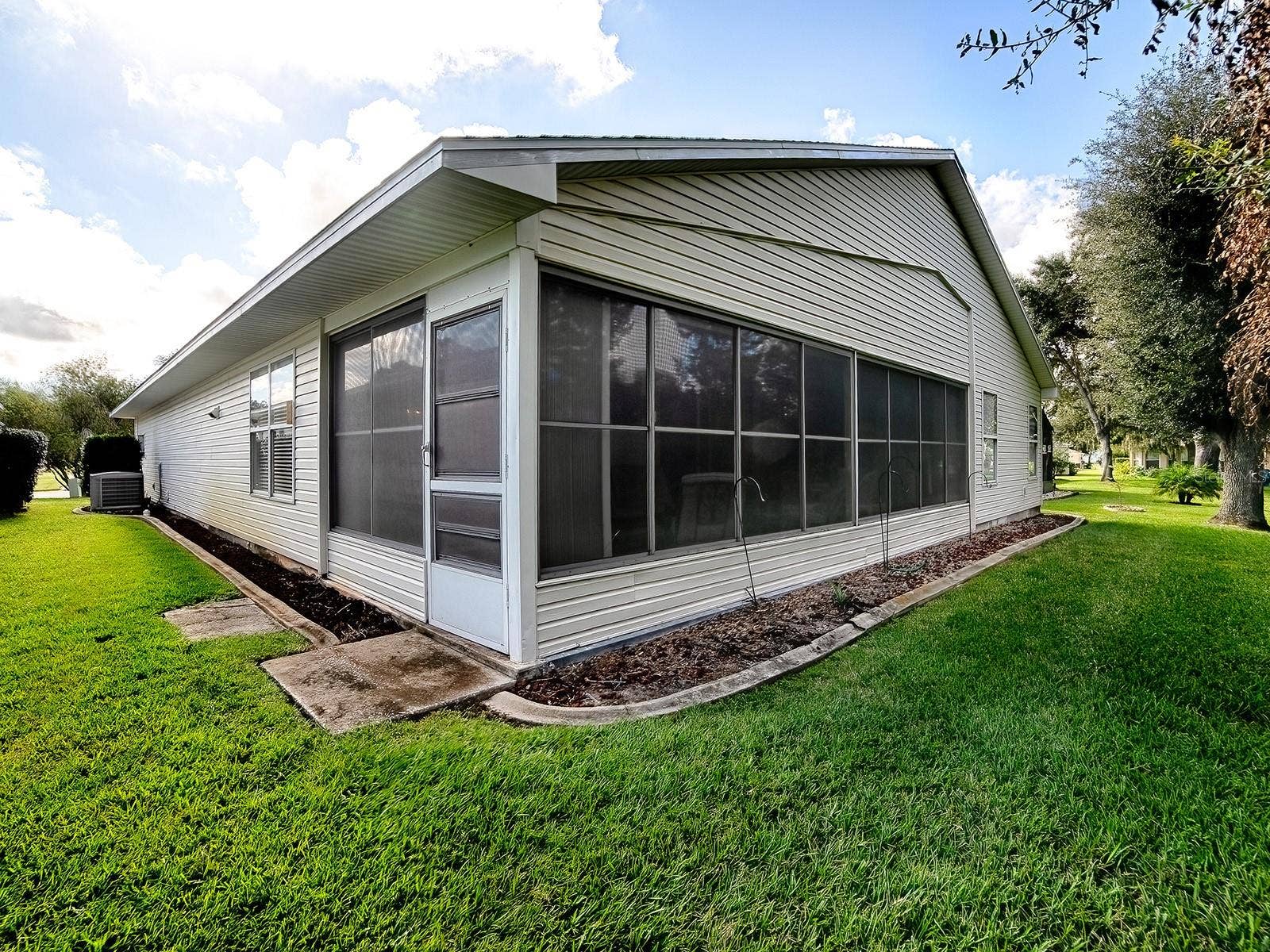 424 RANCHWOOD DRIVE, Leesburg, FL 34748 BACKYARD