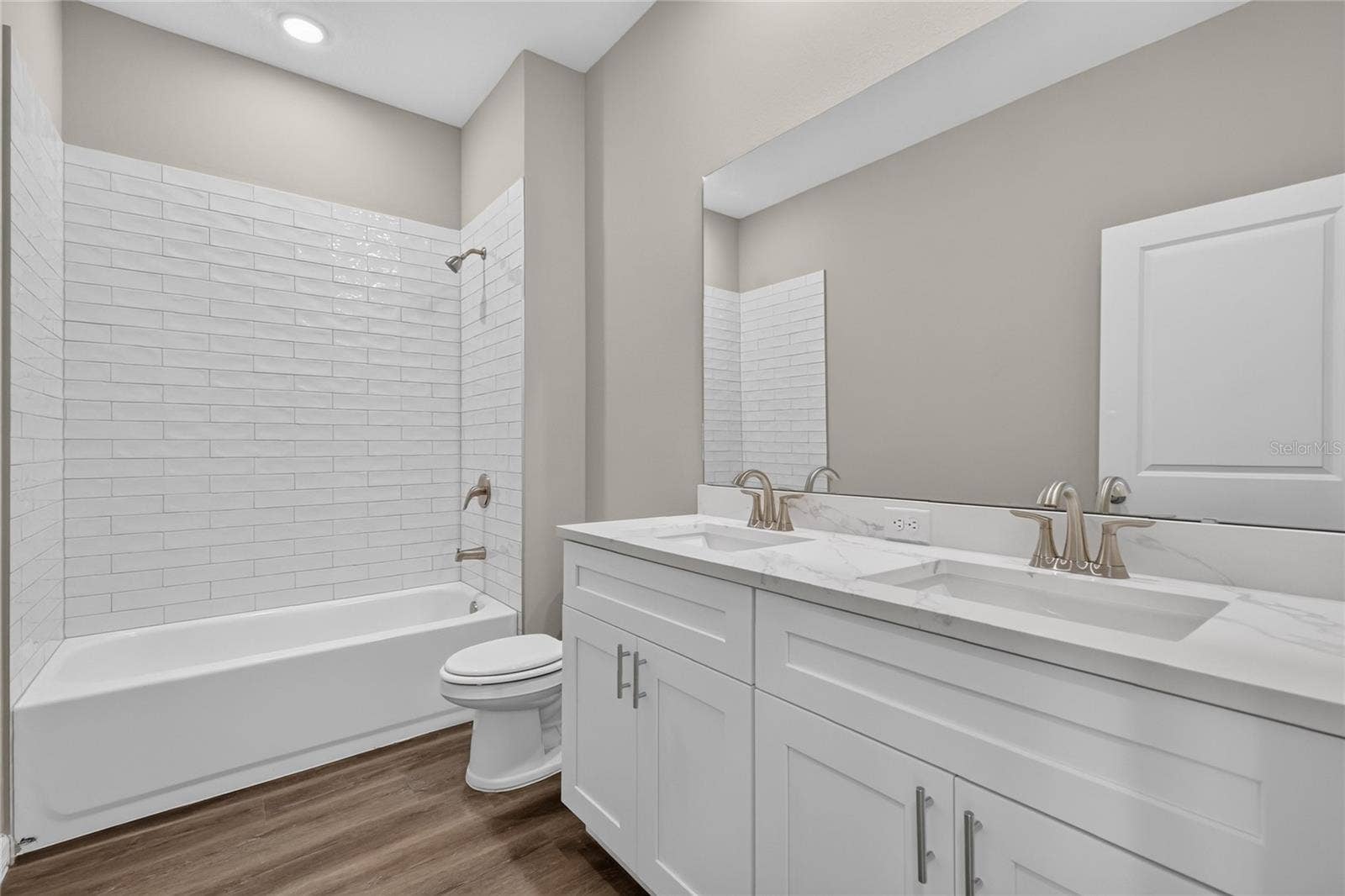 41428 ROYAL TRAILS ROAD, Eustis, FL 32736 2nd bathroom with double vanities