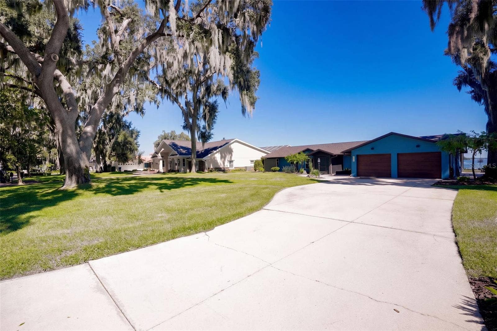 1416 MOSSWOOD DRIVE, Leesburg, FL 34748 1416 MOSSWOOD DRIVE, Leesburg, FL 34748