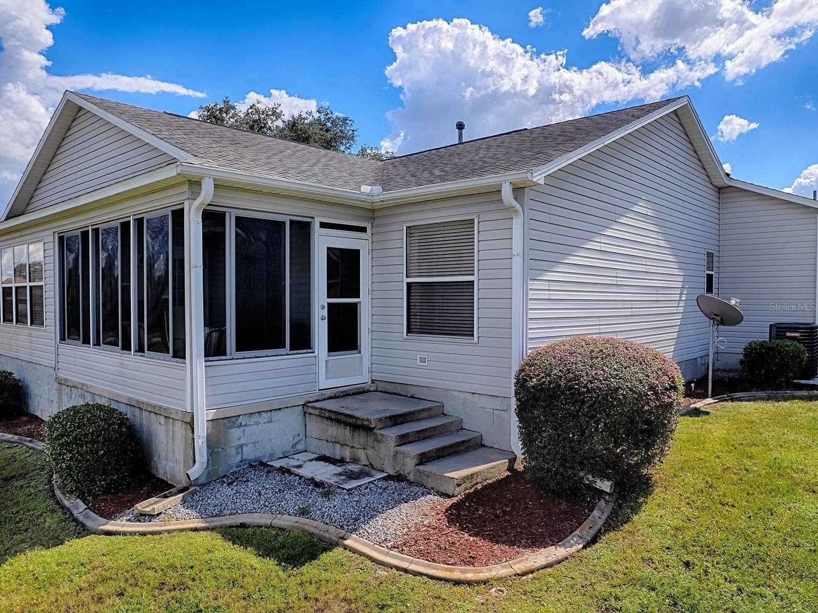 8060 SE 174TH BELHAVEN LOOP, The Villages, FL 32162 8060 SE 174TH BELHAVEN LOOP, The Villages, FL 32162