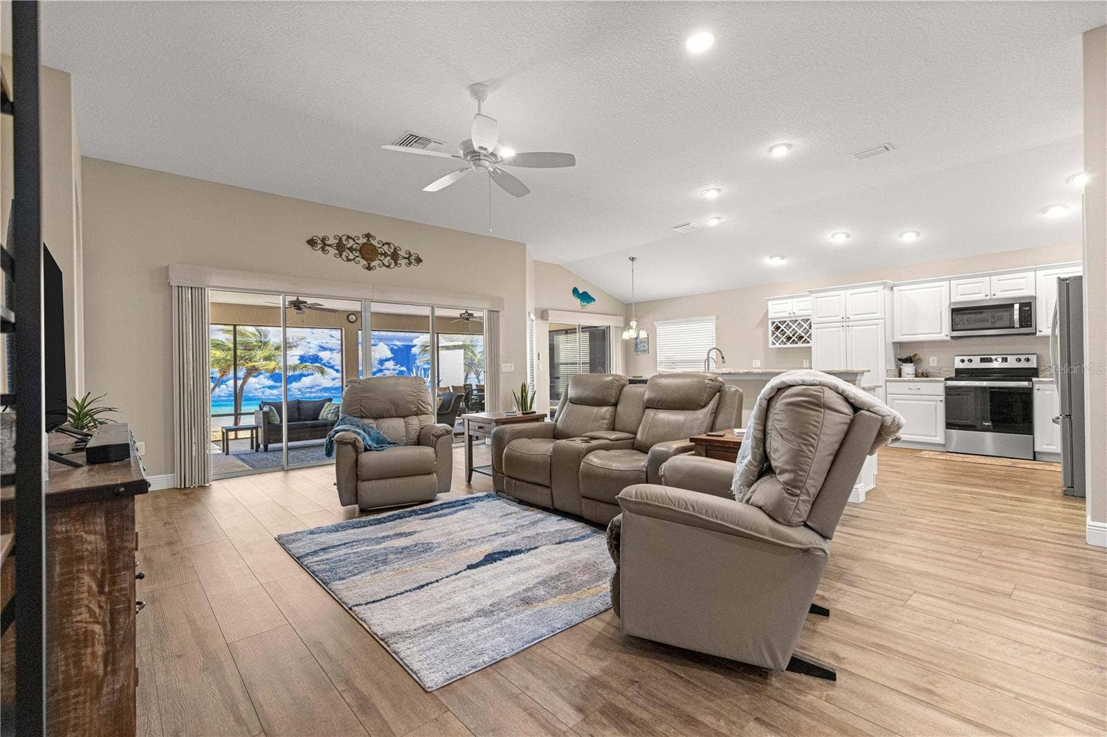 3562 YATES AVENUE, The Villages, FL 32163