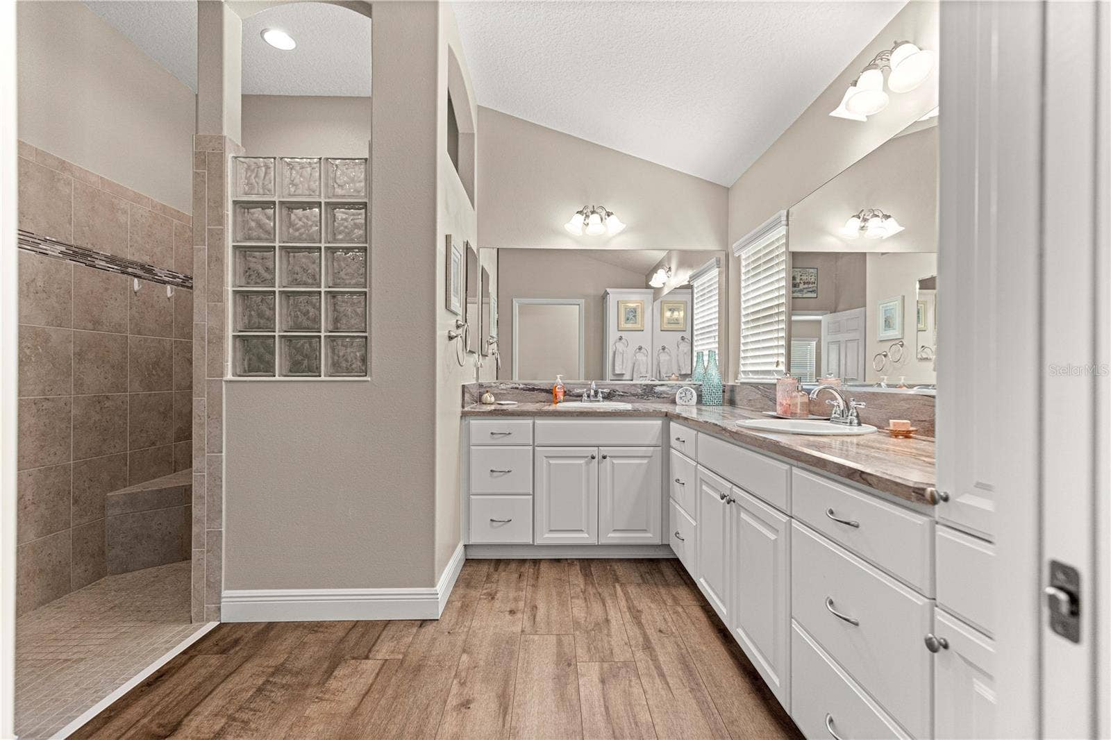 3562 YATES AVENUE, The Villages, FL 32163