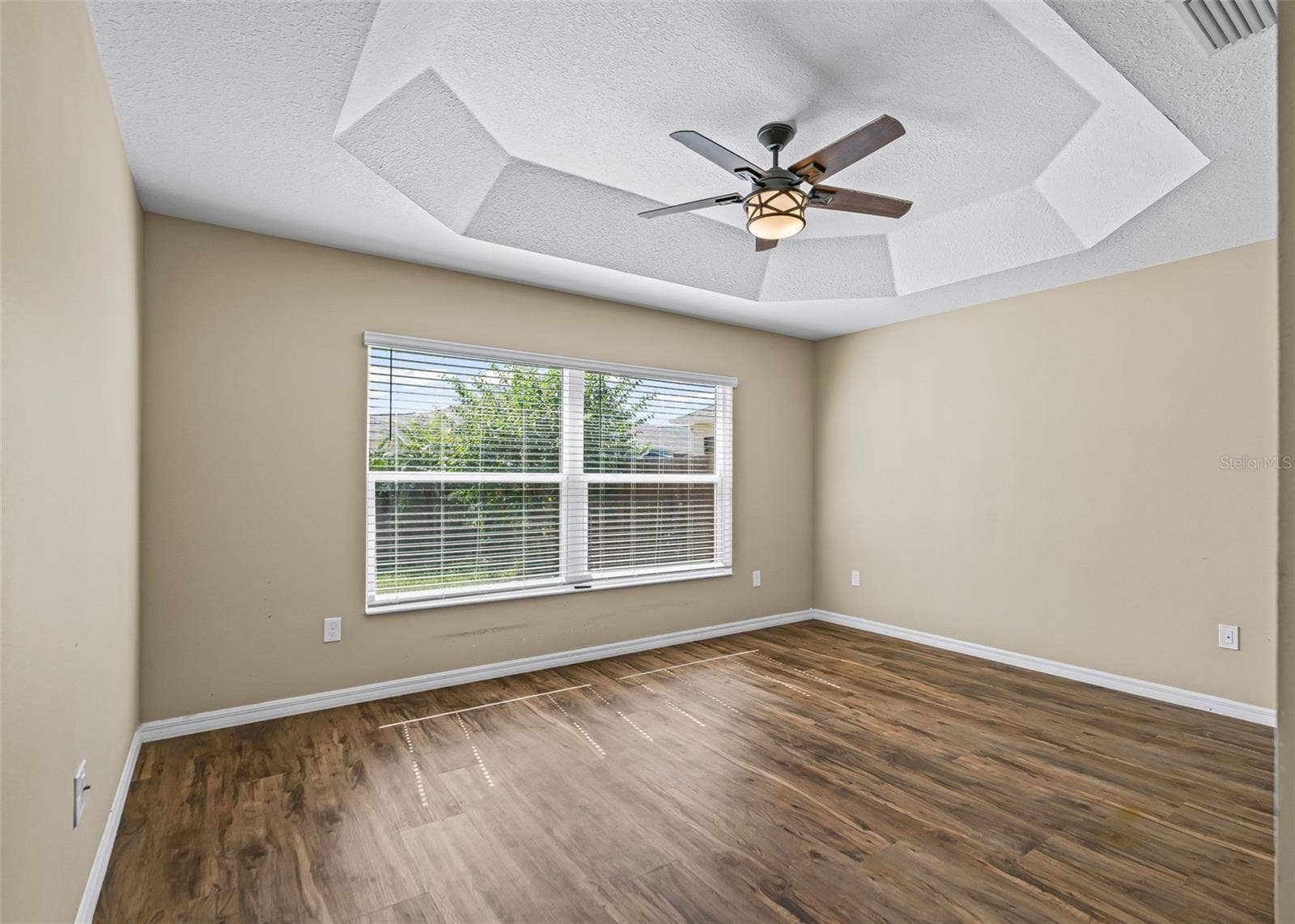 2414 NELLIE ROAD, The Villages, FL 32163 2414 NELLIE ROAD, The Villages, FL 32163