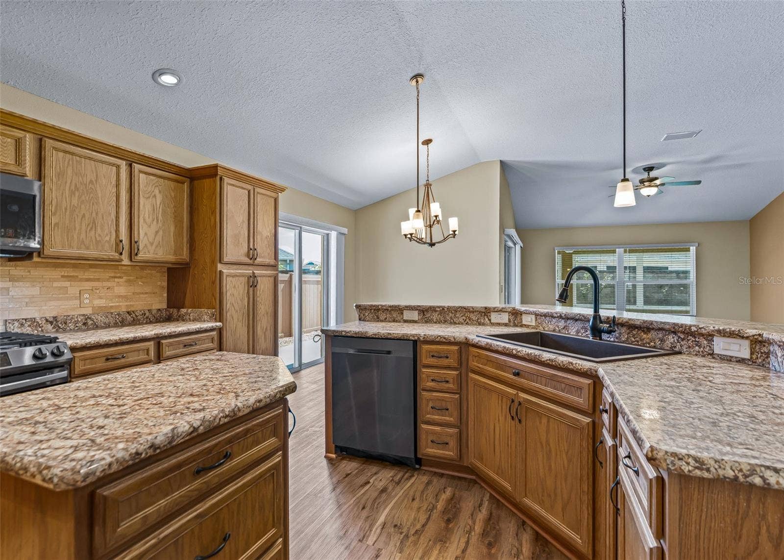 2414 NELLIE ROAD, The Villages, FL 32163 2414 NELLIE ROAD, The Villages, FL 32163