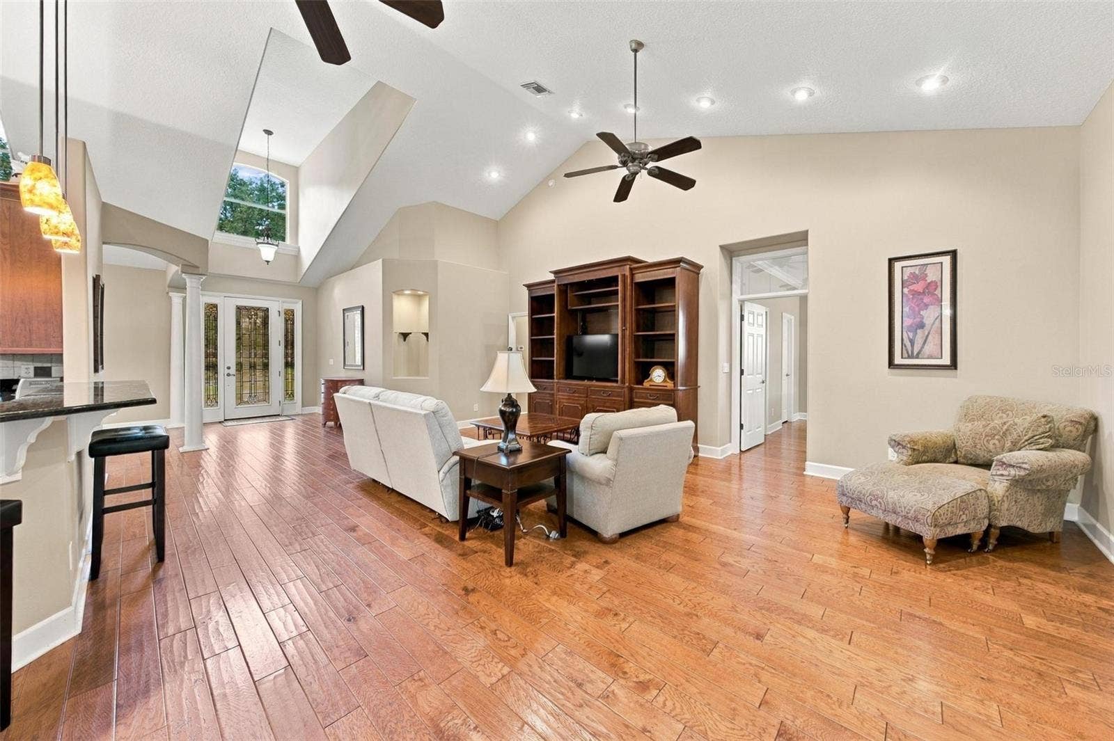 15330 SKY LAKE LANE, Tavares, FL 32778 FOYAL & FORMAL LIVING ROOM